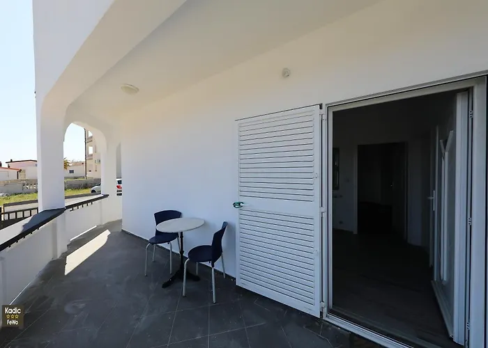 Apartment Carmen Deluxe Vir