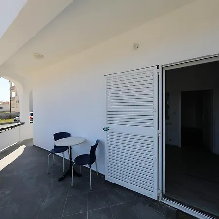 Apartment Carmen Deluxe Vir