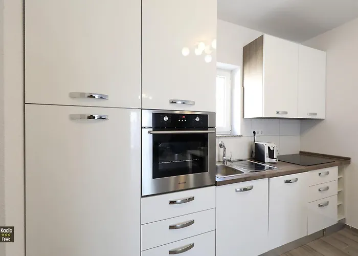 Carmen Deluxe فير